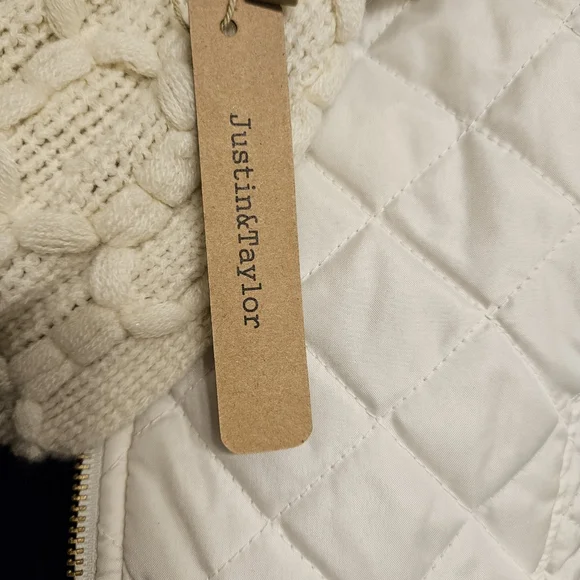 Vest by Laura Scott - Picture 5 of 6